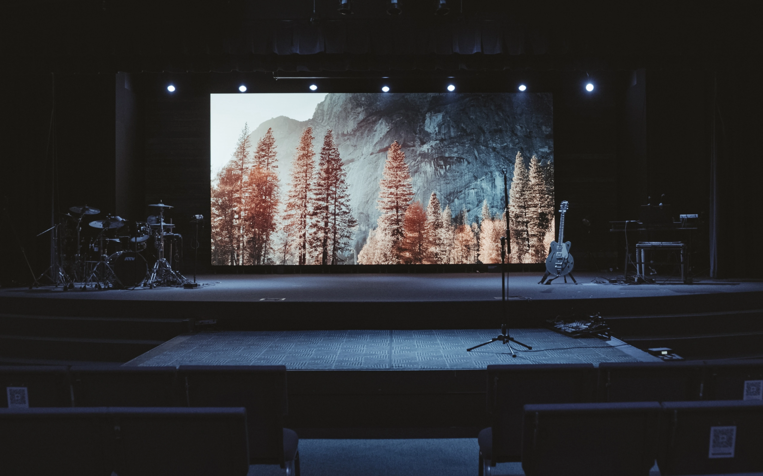 APEX™ Series LED Screens | Church LED Panels by Altitude
